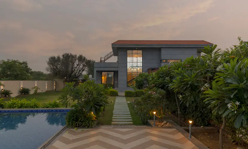 Why Farmhouse Living Is Booming Near Delhi NCR
